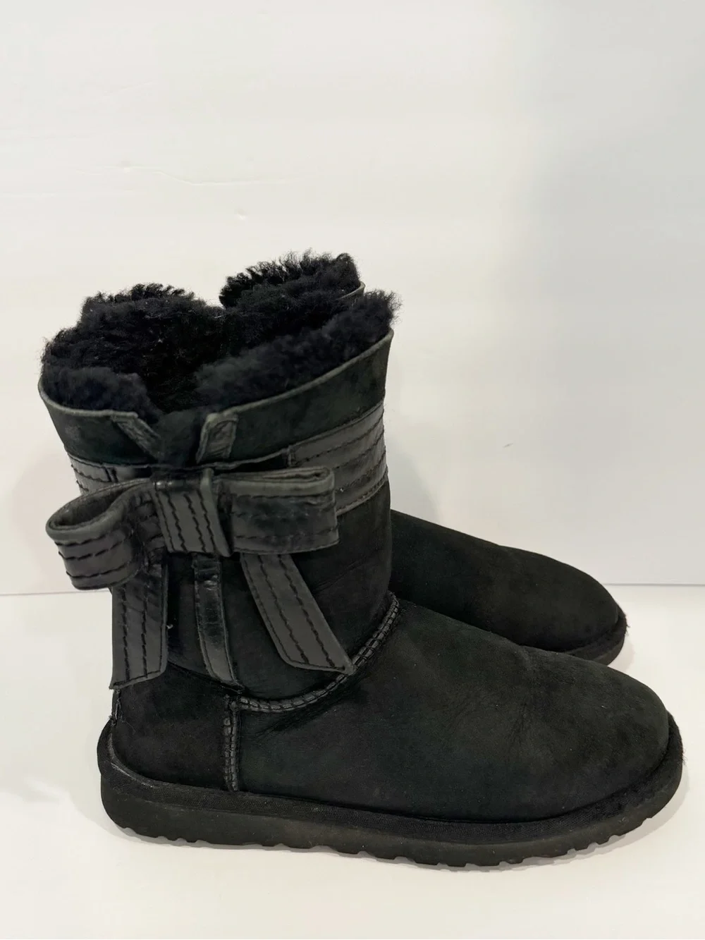 UGG Australia Josette Black Suede Sheepskin Bow Boots Women's 6